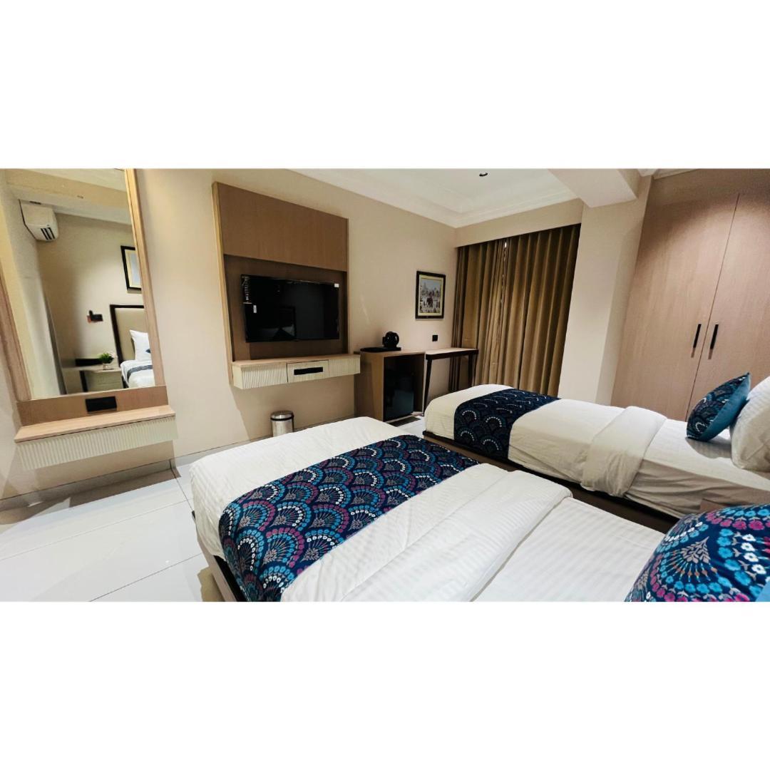 Hotel Royal Town Ahmedabad Eksteriør bilde