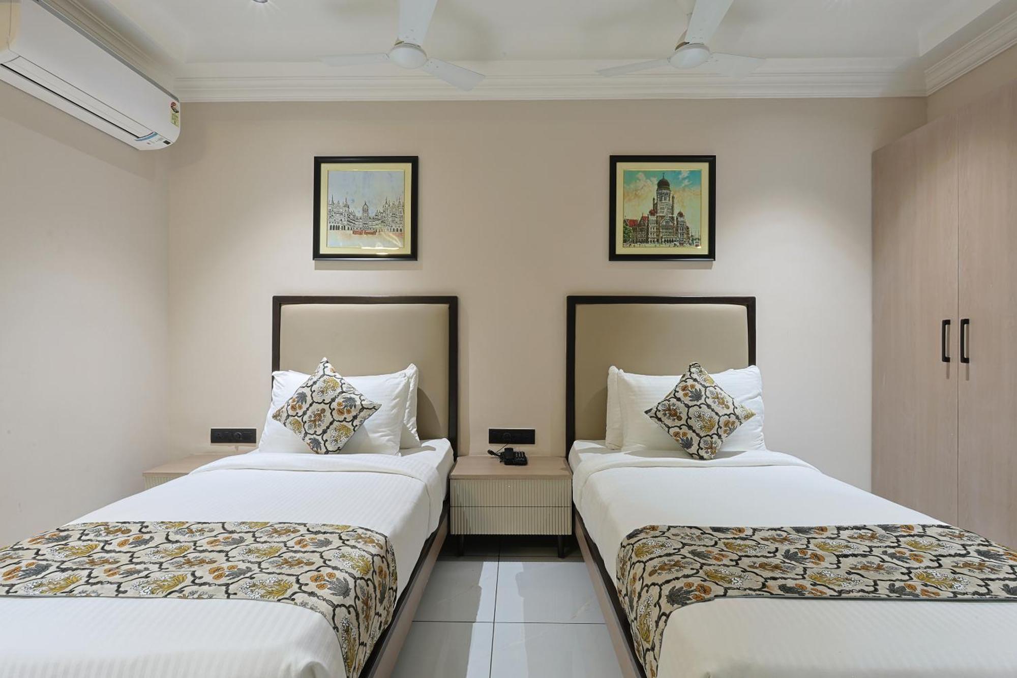 Hotel Royal Town Ahmedabad Eksteriør bilde